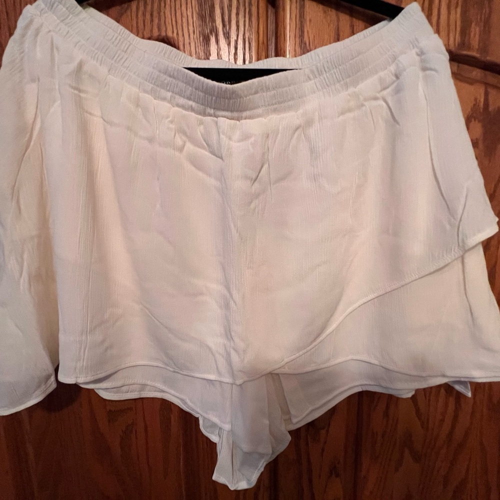 Torrid Cream Layered Women's Gauze Skort